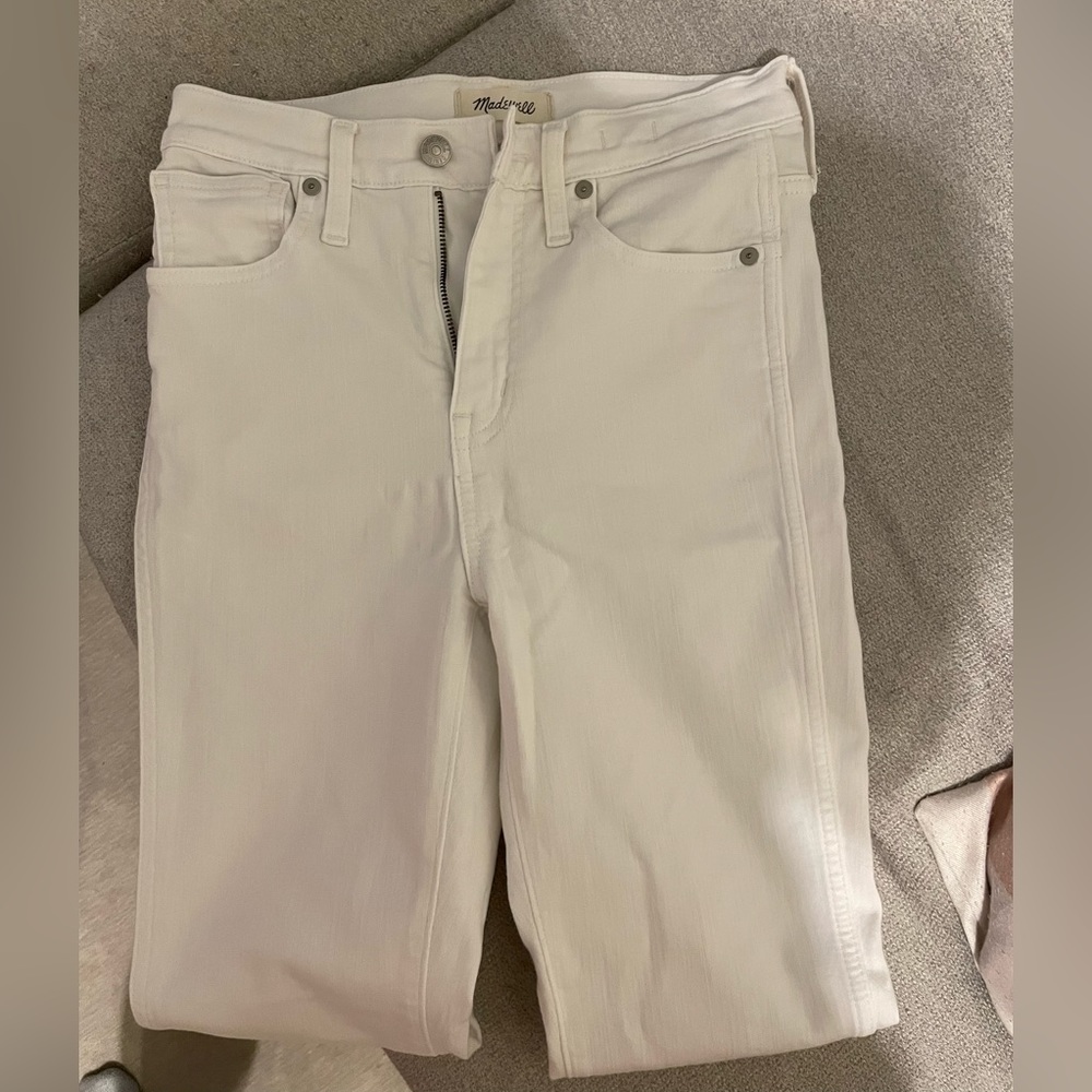 Madewell white skinny jeans!!!